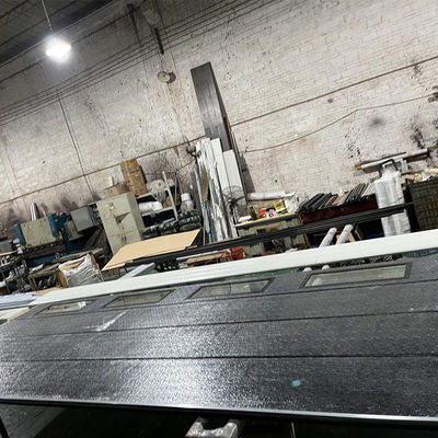 Дверь гаража оптовой алюминиевой современной виллы Tesia стальная секционная