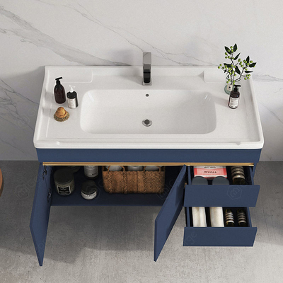 Роскошная твердая древесина с дизайном тщеты шкафа зеркала Bathroom СИД новым